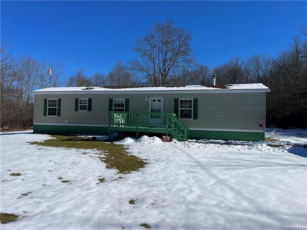 1303 2 Bedroom on 6.6 Acres Elliott & Pomeroy Real Estate